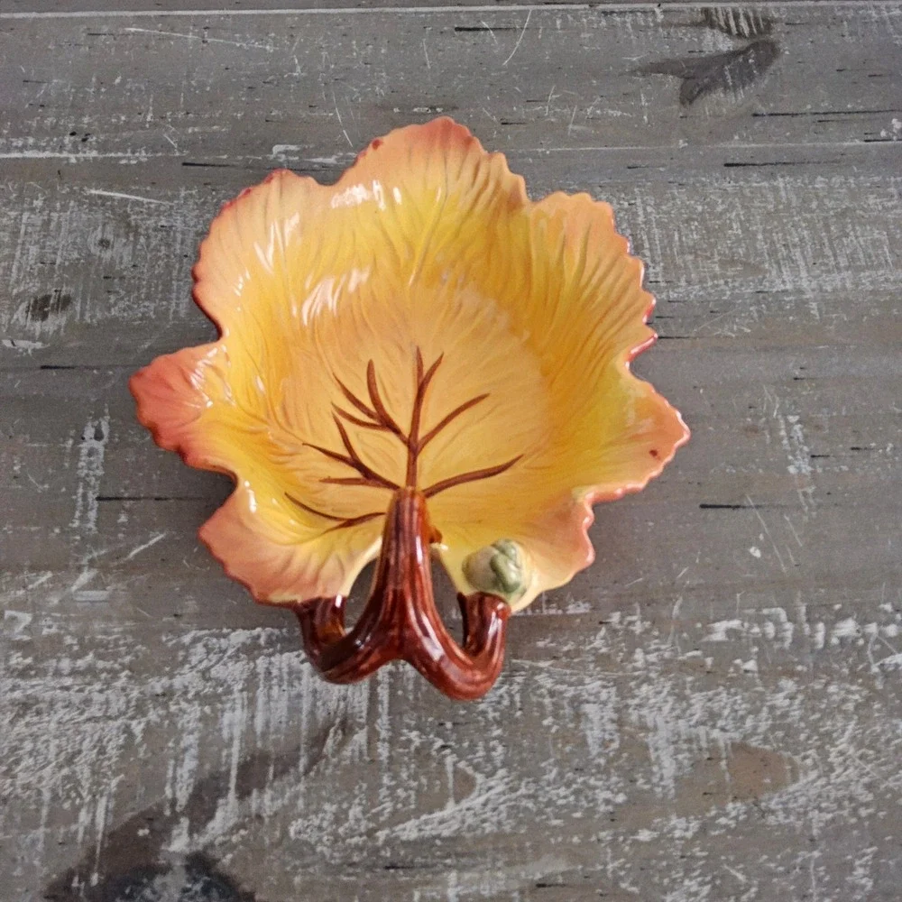 FIGI‎ Autumn Maple Leaf Serving Dish Candy Bowl Fall Harvest Decor Rustic